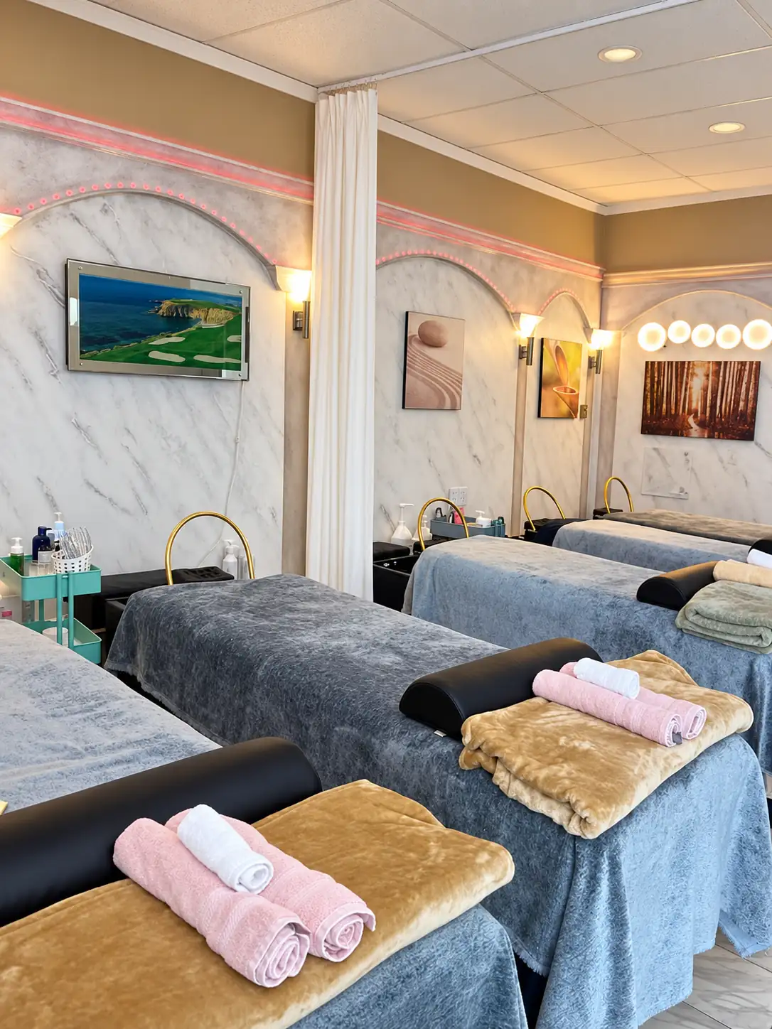 Head spa suite at Allure with reclining treatment beds